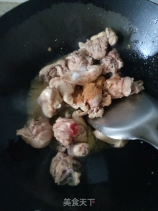 砂锅鸡子炖冬瓜的做法步骤：4