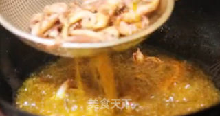 蒜薹鱿鱼须的做法步骤：3
