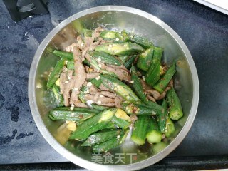 快手小炒——秋葵炒牛柳的做法步骤：7