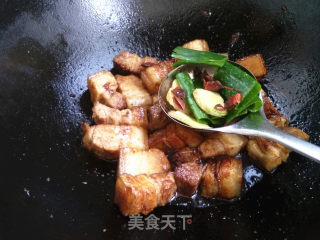 红烧五花肉莲藕的做法步骤：6