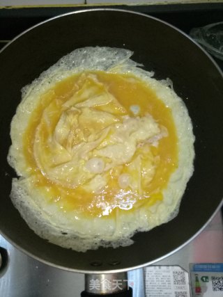 黄瓜炒鸡蛋的做法步骤：2
