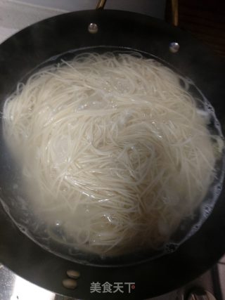 香菜牛肉面的做法步骤：7