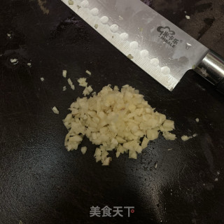 蒜蓉炒西蓝花的做法步骤：2