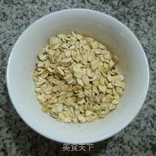 香蕉燕麦大米粥的做法步骤：2