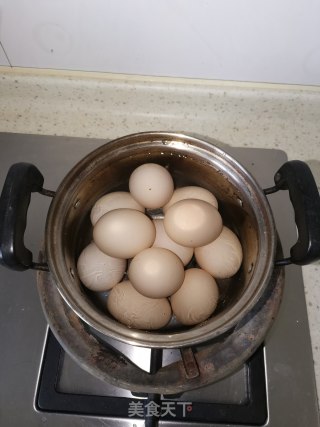 香辣猪蹄卤蛋的做法步骤：6
