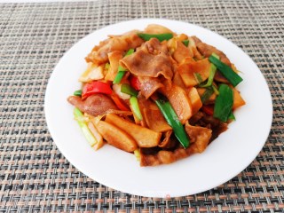 杏鲍菇炒肥牛的做法步骤：8