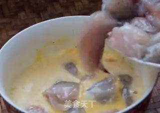 酥脆九肚鱼的做法步骤：3