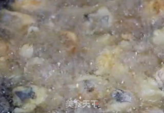酥脆九肚鱼的做法步骤：4