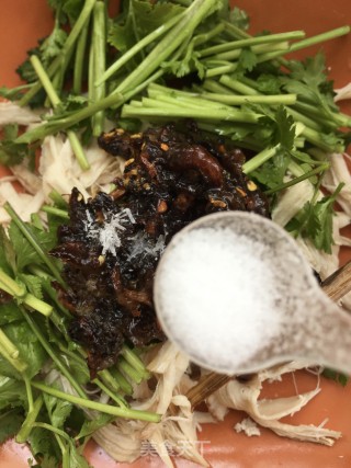 油鸡枞菌拌鸡丝的做法步骤：13