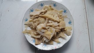莲子香菇炖甲鱼的做法步骤：4