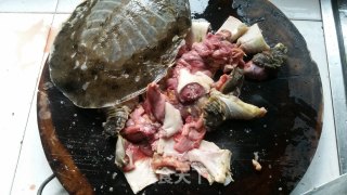莲子香菇炖甲鱼的做法步骤：6