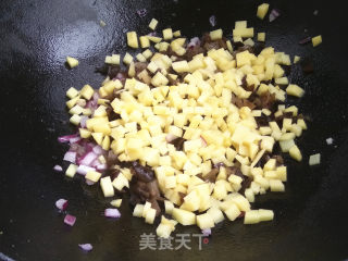 肉卷蛋炒饭的做法步骤：9