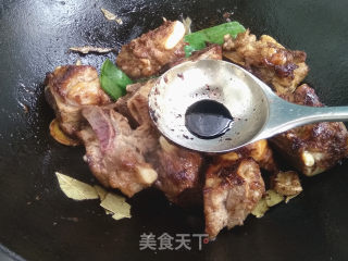 红烧排骨烩冬瓜的做法步骤：5