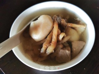 鱼腥草马蹄瘦肉汤的做法步骤：8