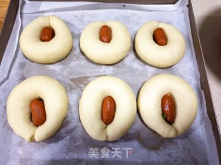 肠仔面包的做法步骤：9
