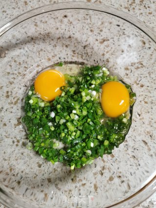 鸡蛋手抓饼的做法步骤：4