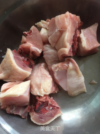 椰青马蹄炖鸡的做法步骤：1