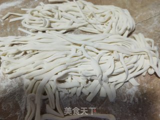 排骨玉米手擀面的做法步骤：9