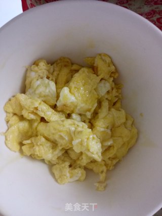 芹菜牛肉炒米饭的做法步骤：3