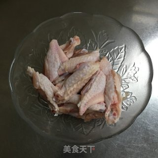 香煎鸡翅的做法步骤：1