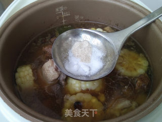 鸭腿煲莲藕的做法步骤：9