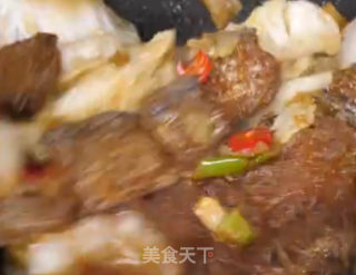 白菜粉丝烧带鱼的做法步骤：9