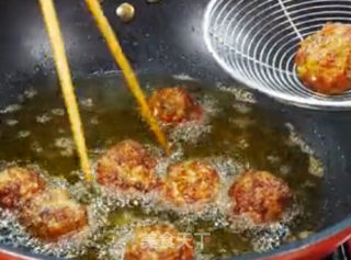 肉丸烧茄子的做法步骤：6