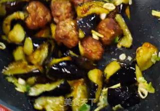 肉丸烧茄子的做法步骤：8