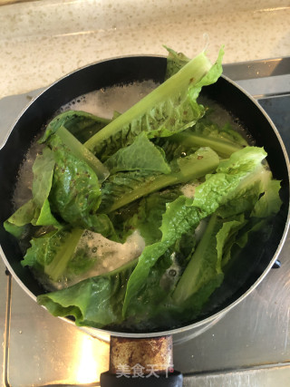 金针菇肉丸子汤的做法步骤：5