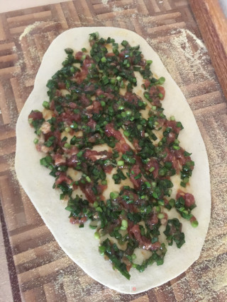 韭菜肉饼的做法步骤：8