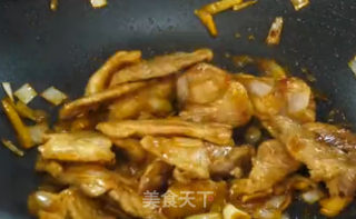 荷包蛋小炒肉的做法步骤：4