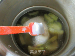 青萝卜鸡腿汤的做法步骤：8