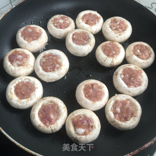 口蘑酿肉的做法步骤：4