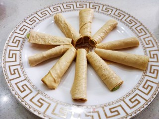 豆皮黄瓜卷的做法步骤：5