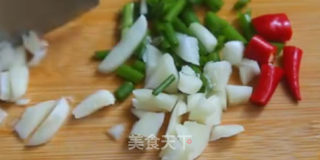 扇贝炒辣椒的做法步骤：2