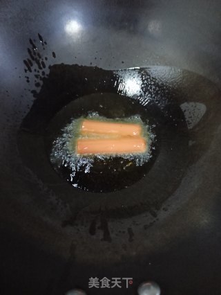 油炸香肠的做法步骤：4