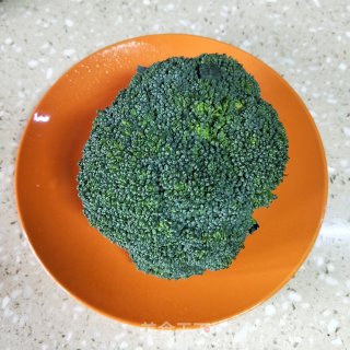 芸豆烩西兰花的做法步骤：1