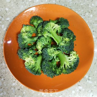 芸豆烩西兰花的做法步骤：2