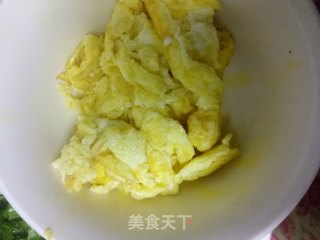 杏鲍菇炒鸡蛋的做法步骤：3