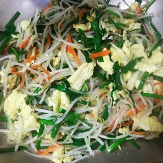 韭菜鸡蛋炒豆芽菜的做法步骤：4