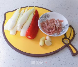 茭白炒肉丝的做法步骤：1