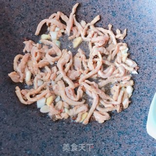 茭白炒肉丝的做法步骤：5