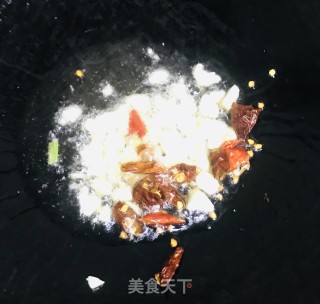 鱼干炒菜头干#快手小炒#的做法步骤：2