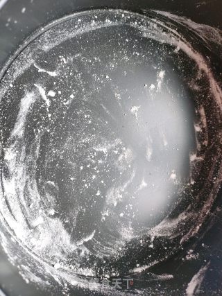 焦糖苹果翻转蛋糕的做法步骤：1