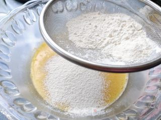 焦糖苹果翻转蛋糕的做法步骤：12