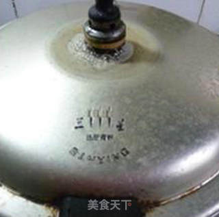 黑芝麻薏米仁大米粥的做法步骤：7