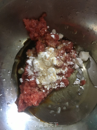 西红柿牛肉打卤面的做法步骤：2