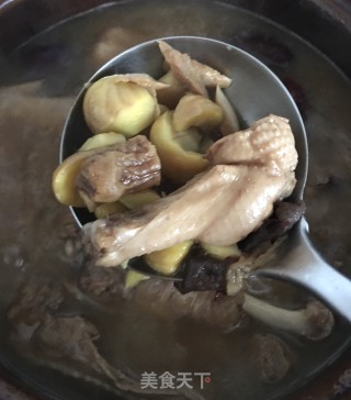 板栗药膳鸡的做法步骤：7