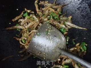 香辣小鱼干的做法步骤：5