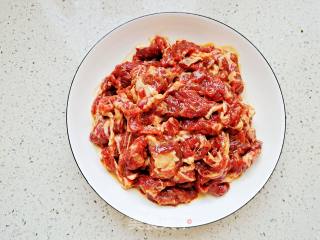 小炒牛肉的做法步骤：7